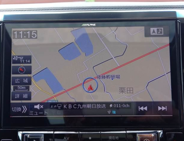 Toyota Alphard - Image 8