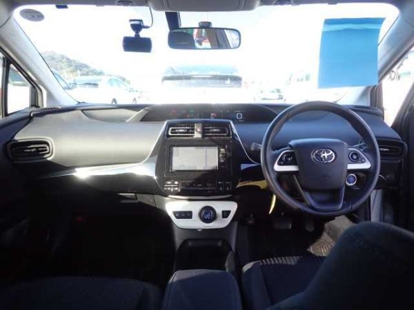 Toyota Prius - Image 3