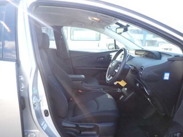 Toyota Prius - Image 4