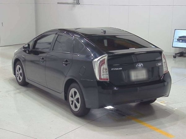 Toyota Prius (S Navigation) - Image 6