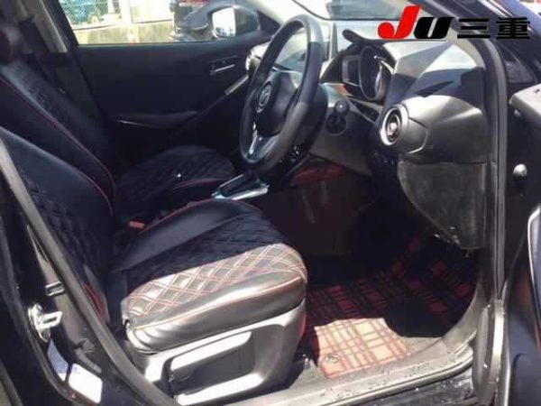 Mazda Demio - Image 4