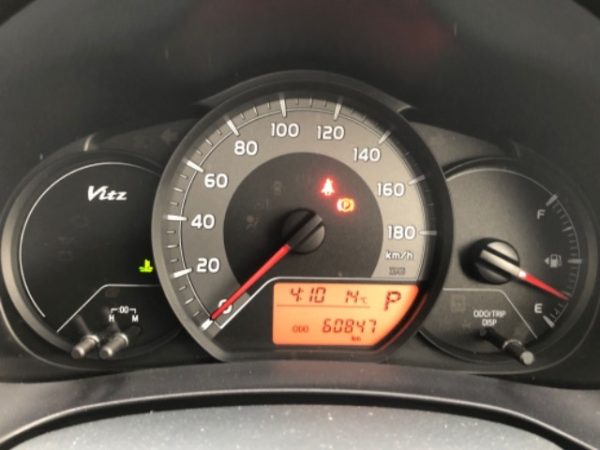 Toyota VITZ F - Image 6