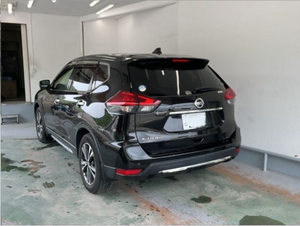 NISSAN X-TRAIL 2017 - Image 2