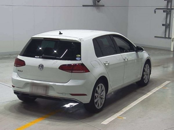 VOLKSWAGEN GOLF - Image 2