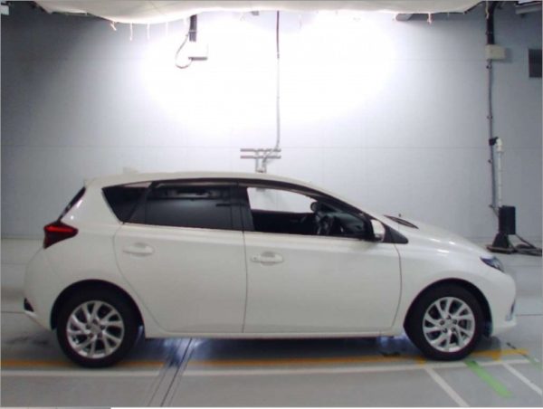 Toyota Auris   2016 - Image 4