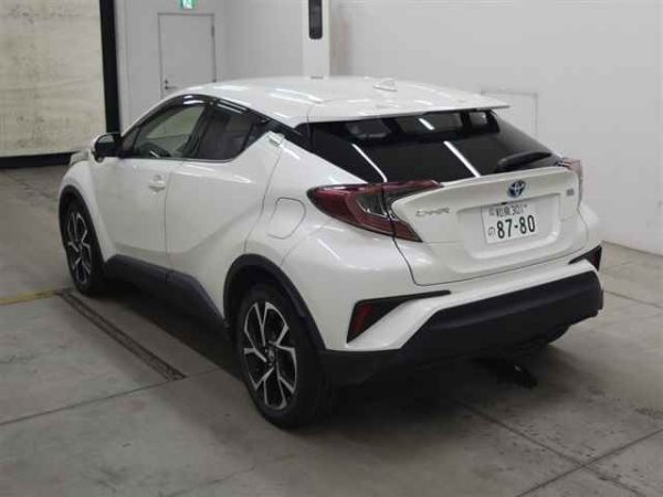 TOYOTA CH-R - Image 2