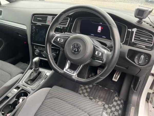 VOLKSWAGEN GOLF VARIANT - Image 3