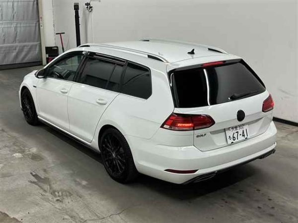 VOLKSWAGEN GOLF VARIANT - Image 2