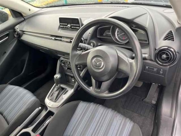MAZDA Demio - Image 3