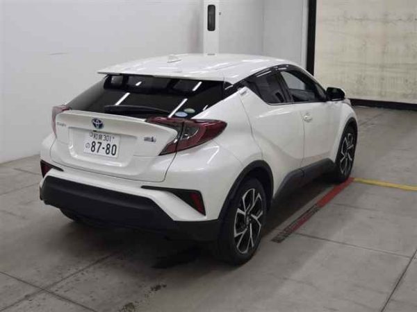 TOYOTA CH-R - Image 3