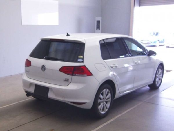 VOLKSWAGEN GOLF - Image 2