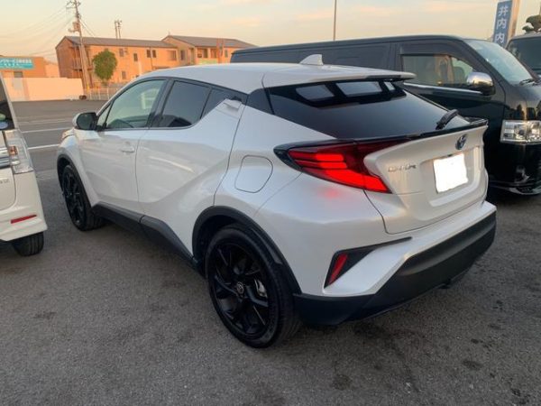 TOYOTA C-HR - Image 19