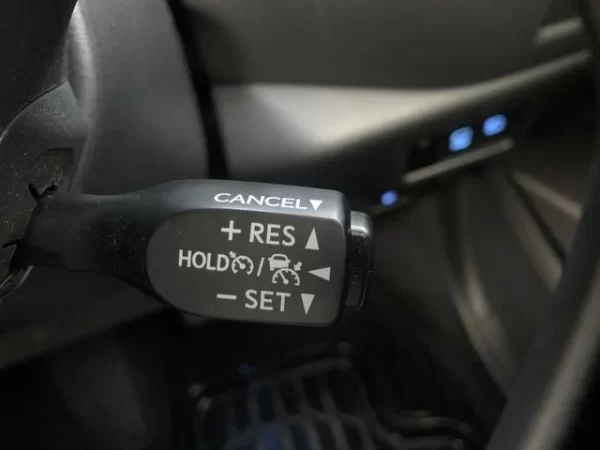 TOYOTA C-HR - Image 13