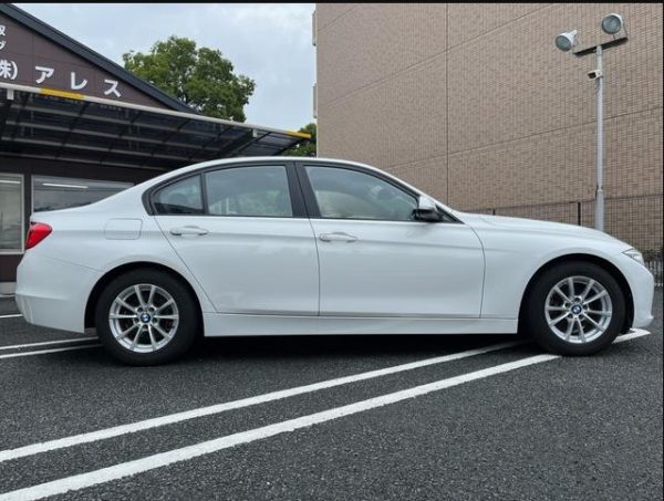 BMW 3 SERIES 2014 - Image 4
