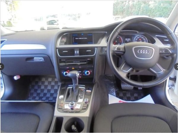 AUDI A4 2015 - Image 2
