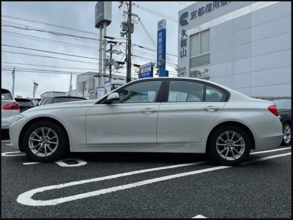 BMW 3 SERIES 2014 - Image 5
