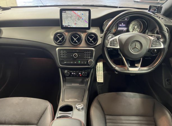 MERCEDES BENZ CLA CLASS - Image 4